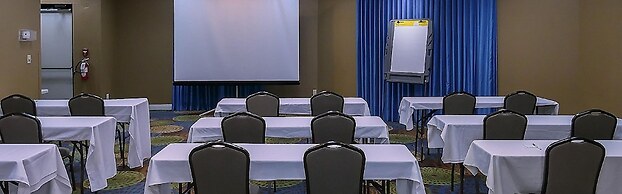 Holiday Inn Fort Myers - Downtown Area by IHG