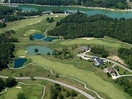 Woodlake Lodge Golf and Country Club