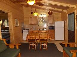 Arizona Mountain Inn and Cabins
