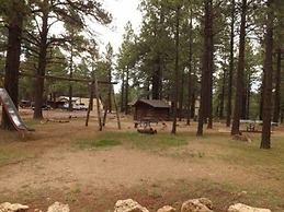 Arizona Mountain Inn and Cabins