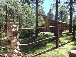 Arizona Mountain Inn and Cabins
