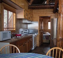 Arizona Mountain Inn and Cabins