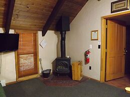 Arizona Mountain Inn and Cabins