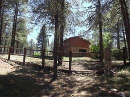 Arizona Mountain Inn and Cabins
