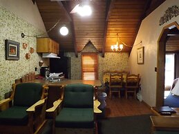 Arizona Mountain Inn and Cabins