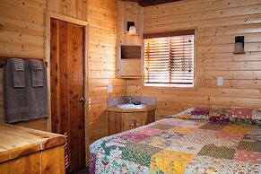 Arizona Mountain Inn and Cabins