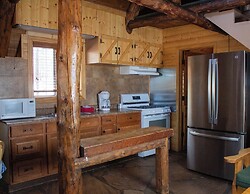 Arizona Mountain Inn and Cabins