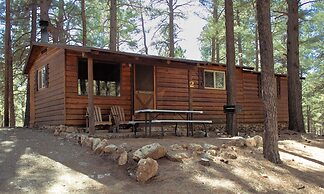 Arizona Mountain Inn and Cabins