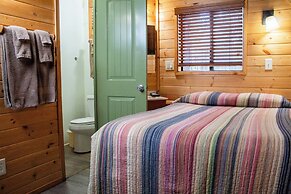 Arizona Mountain Inn and Cabins