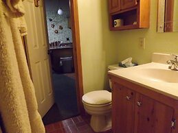 Arizona Mountain Inn and Cabins