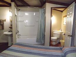 Arizona Mountain Inn and Cabins