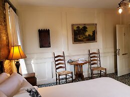 Iron Horse Hotel