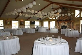 RiverStone Family Lodge