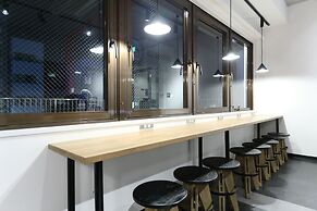 Oak Hotel Edo - Hostel