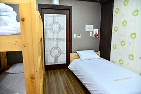 Seom Guesthouse - Hostel