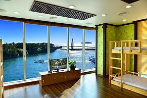 Seom Guesthouse - Hostel