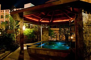 Phoenix Hotspring Resort