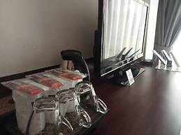 Collection O The Bangkok Airport Link Suite