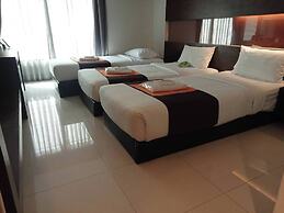 Collection O The Bangkok Airport Link Suite