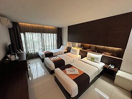 Collection O The Bangkok Airport Link Suite