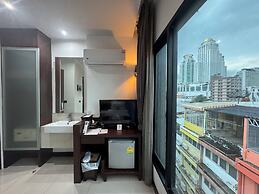 Collection O The Bangkok Airport Link Suite