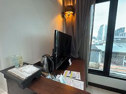 Collection O The Bangkok Airport Link Suite