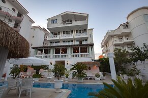 Conny's Boutique Hotel - Adults Only