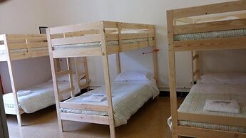 Mamamia Hostel and Guesthouse