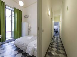 Mamamia Hostel and Guesthouse