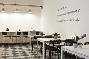 Mamamia Hostel and Guesthouse