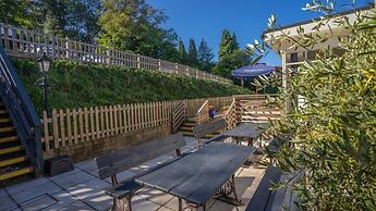 Harper's Steakhouse with Rooms, Haslemere