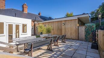Harper's Steakhouse with Rooms, Haslemere