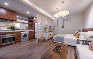 Beijing Le Zai Nan Luo Gu Xiang Wang Fu Jing Forbidden City Courtyard 