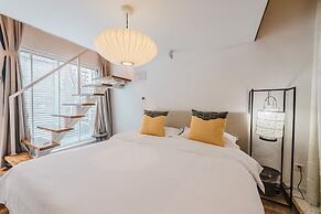 Beijing Le Zai Nan Luo Gu Xiang Wang Fu Jing Forbidden City Courtyard 