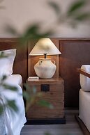 Beijing Le Zai Nan Luo Gu Xiang Wang Fu Jing Forbidden City Courtyard 