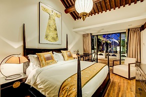 Beijing Le Zai Nan Luo Gu Xiang Wang Fu Jing Forbidden City Courtyard 