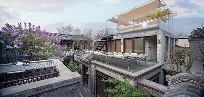 Beijing Le Zai Nan Luo Gu Xiang Wang Fu Jing Forbidden City Courtyard 