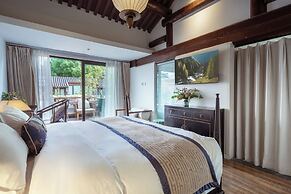 Beijing Le Zai Nan Luo Gu Xiang Wang Fu Jing Forbidden City Courtyard 