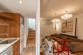 Beijing Le Zai Nan Luo Gu Xiang Wang Fu Jing Forbidden City Courtyard 