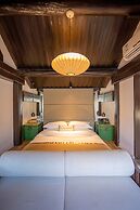 Beijing Le Zai Nan Luo Gu Xiang Wang Fu Jing Forbidden City Courtyard 