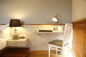 Shivas Gateway Airport Road