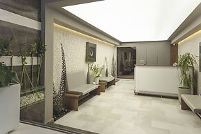 Arwen Premium Residence