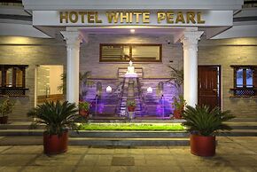 Hotel White Pearl
