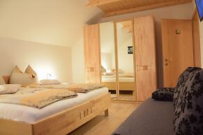 Sonnenchalets Mariapfarr