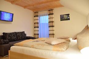 Sonnenchalets Mariapfarr