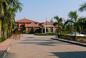 Hotel Lumbini Garden New Crystal