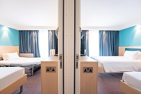 Hampton by Hilton Bristol Airport