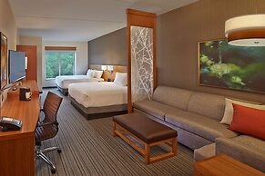 Hyatt Place Chapel Hill / Southern Village