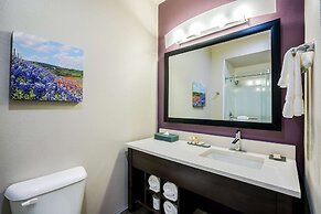 La Quinta Inn & Suites by Wyndham Houston Cypress