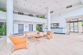 River Plaza Apartments